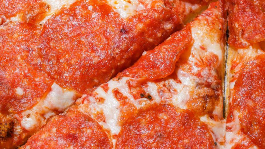 How to Make the Perfect Homemade Pepperoni Pizza: A Step-By-Step Guide